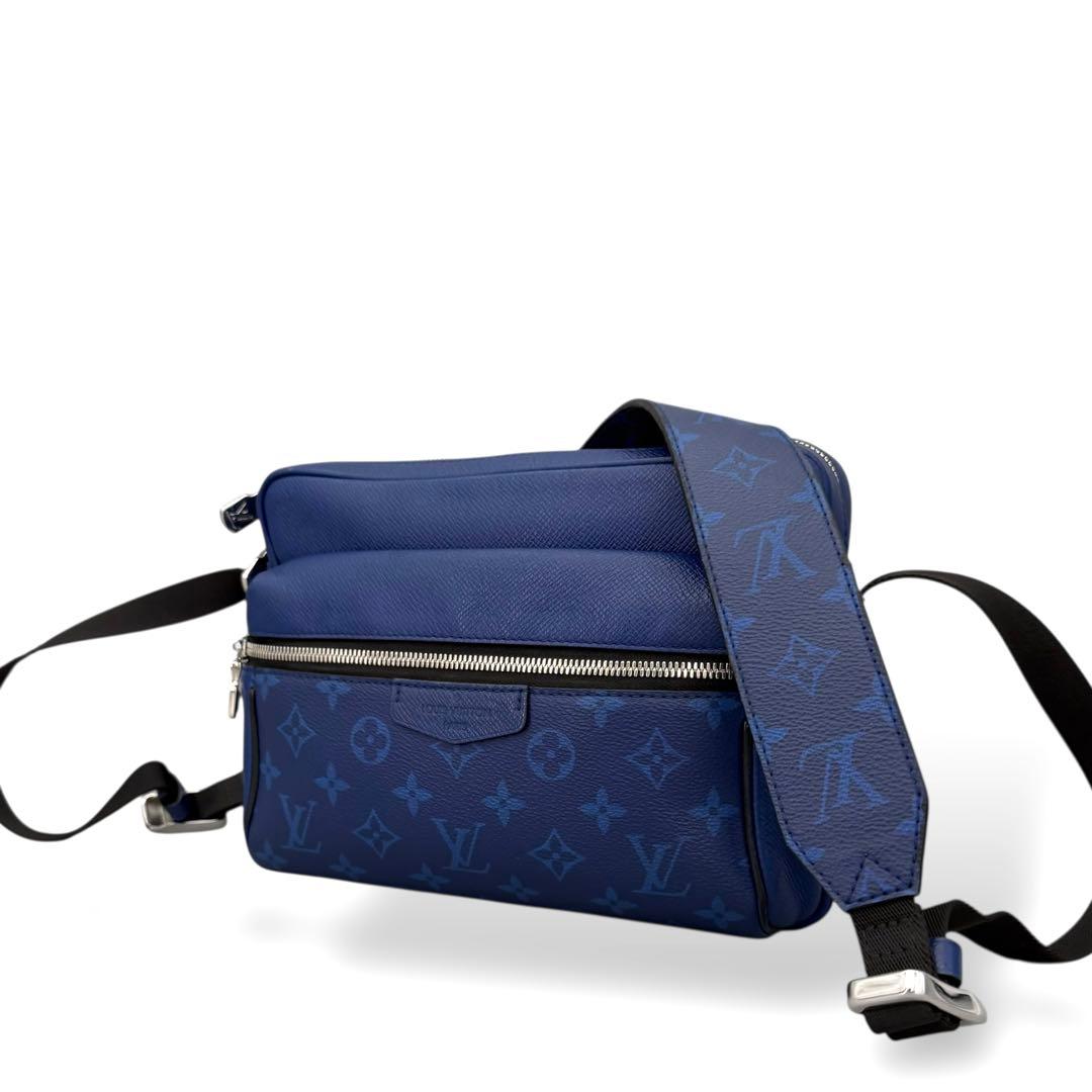 [未使用級] ルイヴィトン　タイガラマ　アウトドアメッセンジャー　PM ブルー