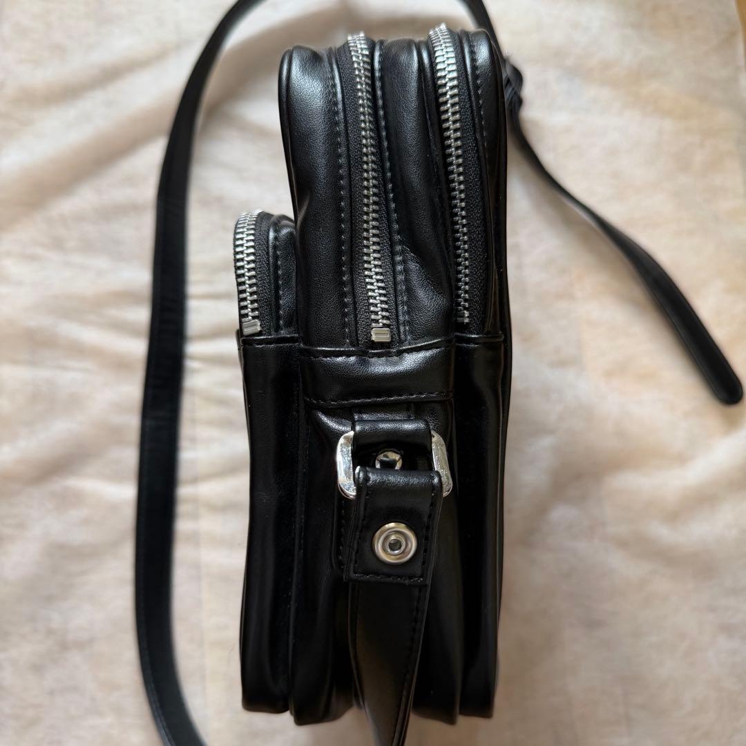 ☆極美品☆ コムデギャルソン　ショルダーバッグ　肩掛け　斜め掛け　ブラック