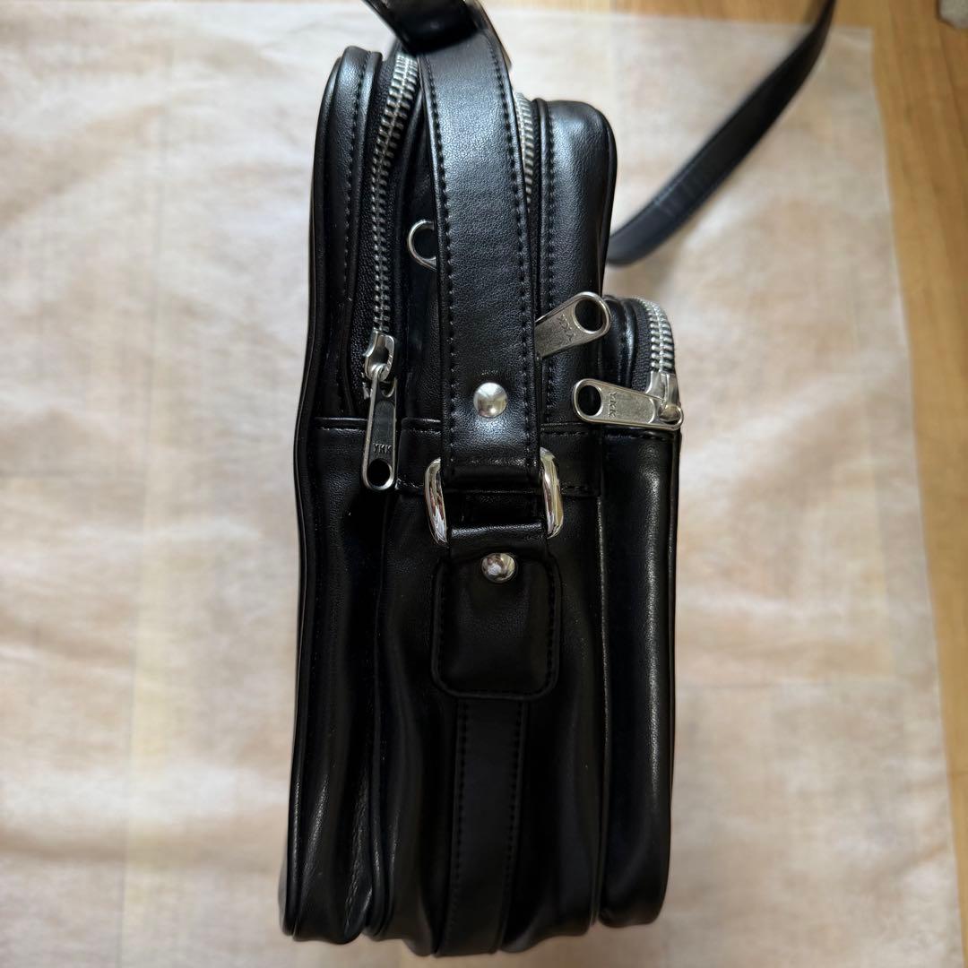 ☆極美品☆ コムデギャルソン　ショルダーバッグ　肩掛け　斜め掛け　ブラック