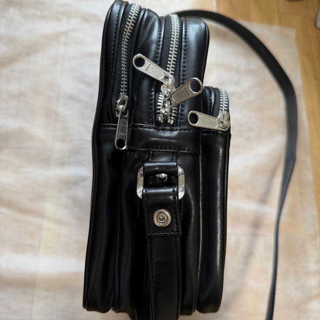 ☆極美品☆ コムデギャルソン　ショルダーバッグ　肩掛け　斜め掛け　ブラック