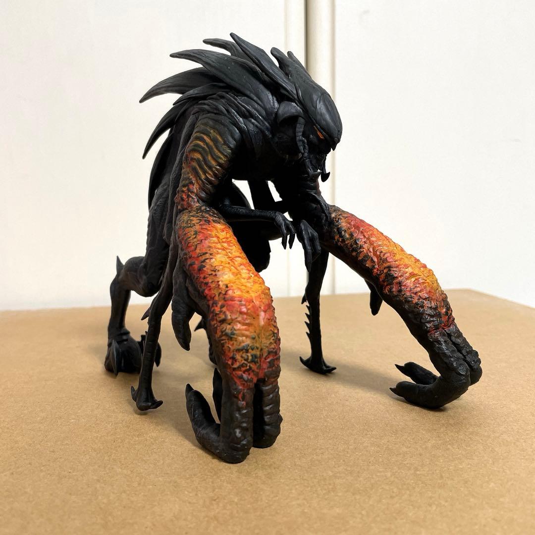 ムートープライム　フィギュア　ゴジラ　ガレージキット