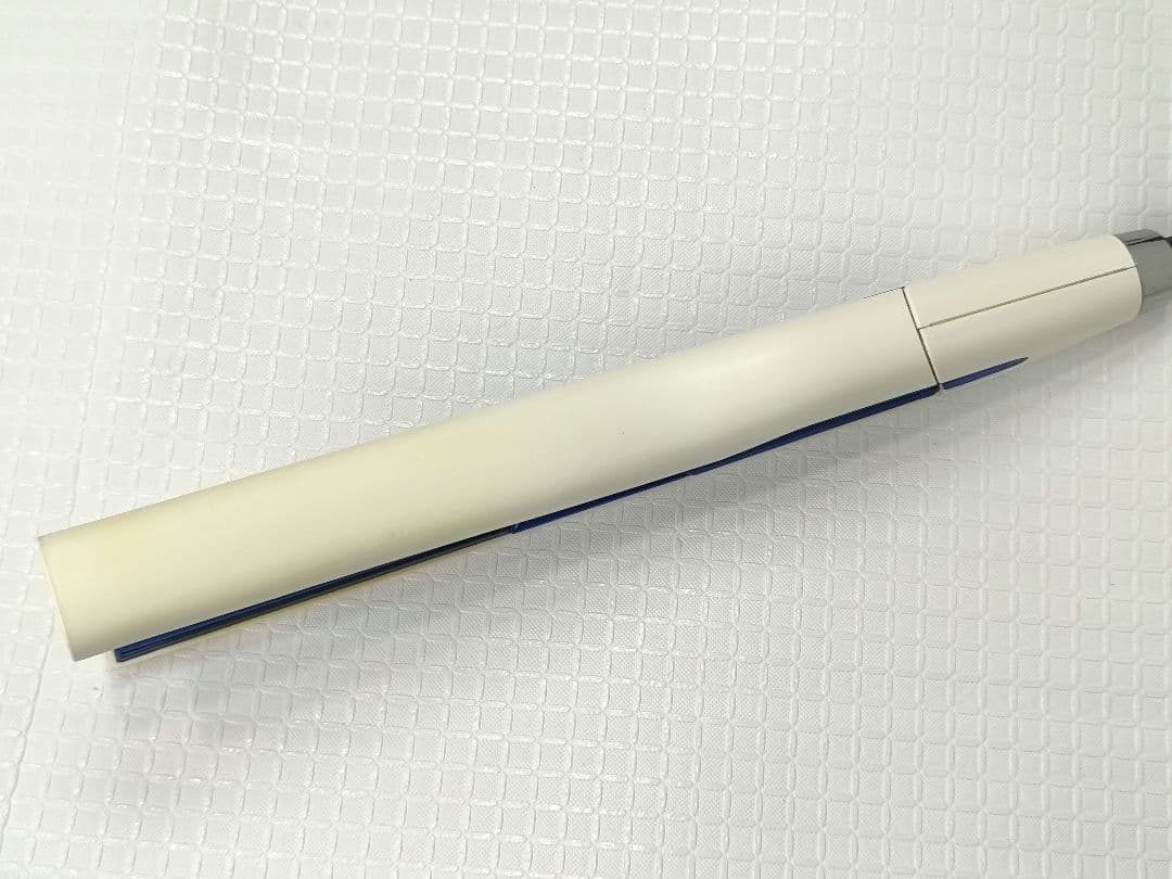 ヘアビューロン 3D Plus ストレート　リュミエリーナ　ヘアアイロン