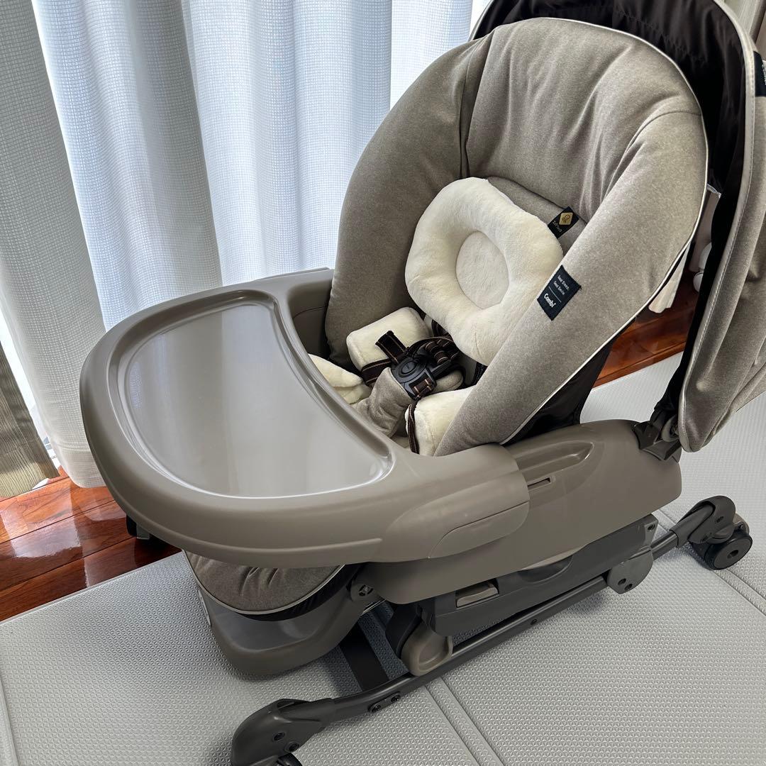 コンビ ハイローチェア ネムリラ AT BEDiオートスイング電動テーブル付