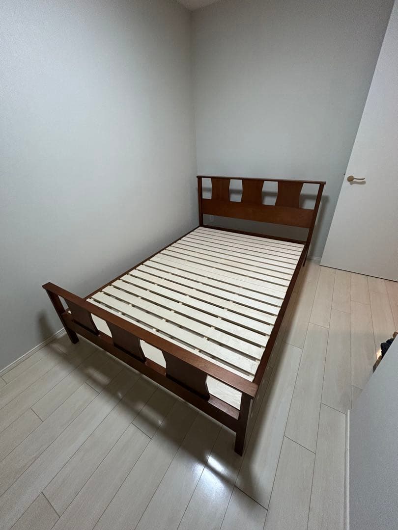 BROOKS BEDダブルサイズ ACME Furniture 使用1年程度