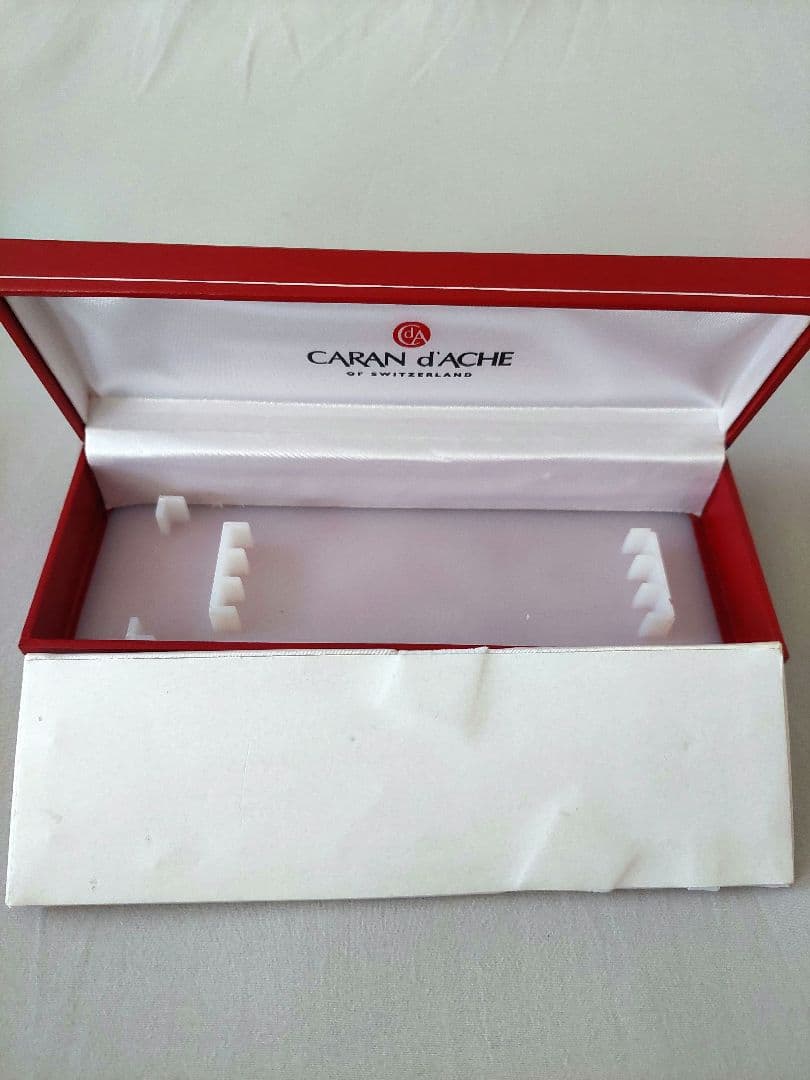 PATEK PHILIPPE CARAN d'ACHE ボールペン