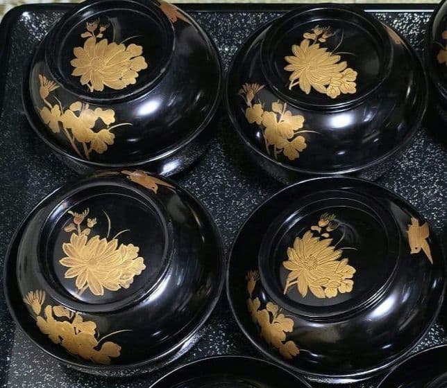 金蒔絵の施された輪島塗り漆器椀4個セット 金色装飾