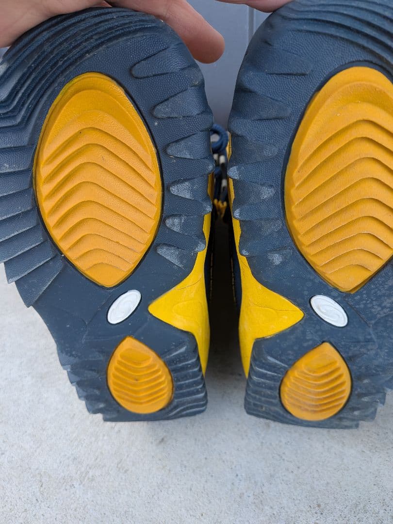 Salomon スノーボードブーツ 青/黄