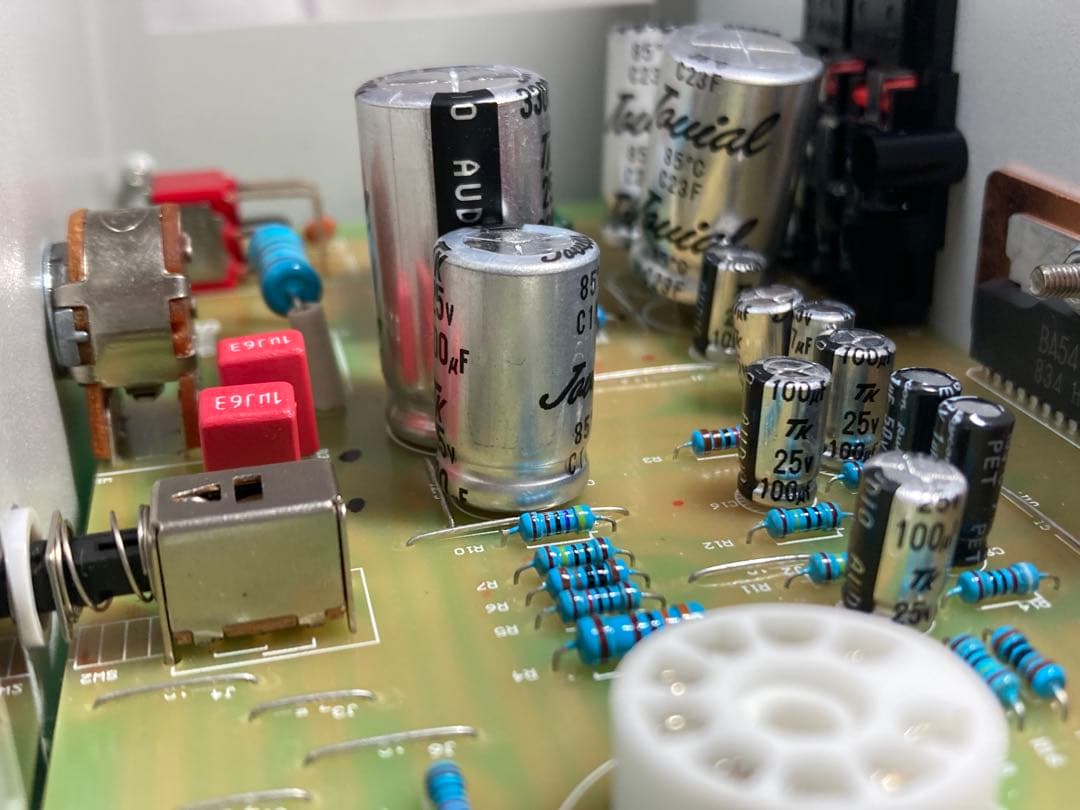 4*d様 LXV-077 ハイブリッド真空管アンプ(Mullard球+東信コンデ