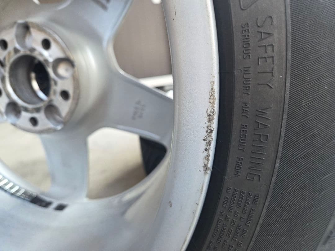 【美品】W218 ベンツ スタッドレスタイヤ・ホイールセット CLS