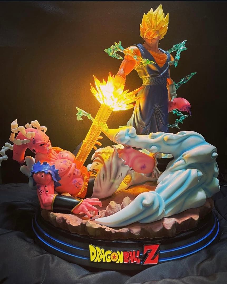 F4 スタジオ　ドラゴンボール　フィギュア　ベジット　vs 魔人ブウ　ガレキ