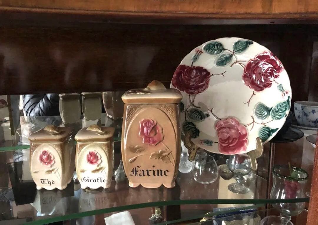 バルボティーヌ フラワープレート＋蓋付キャニスター3点＋真鍮ディッシュスタンド付