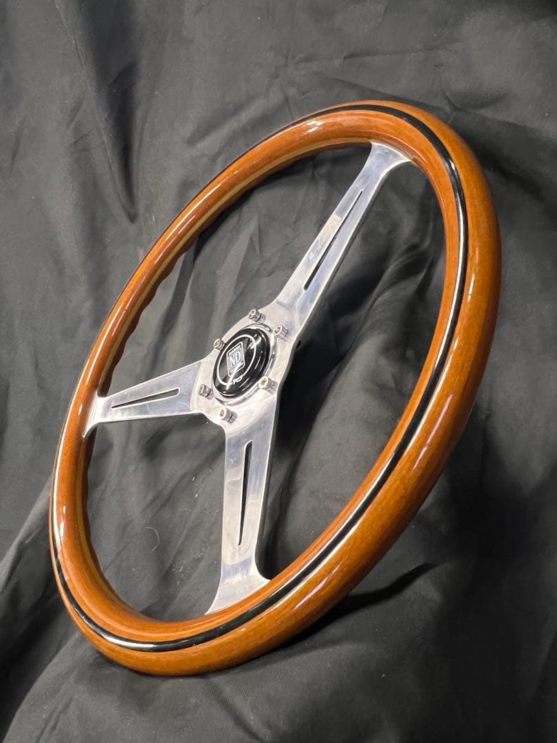 は*る様 NARDI ステアリングホイール 3スポーク ウッド365mm径
