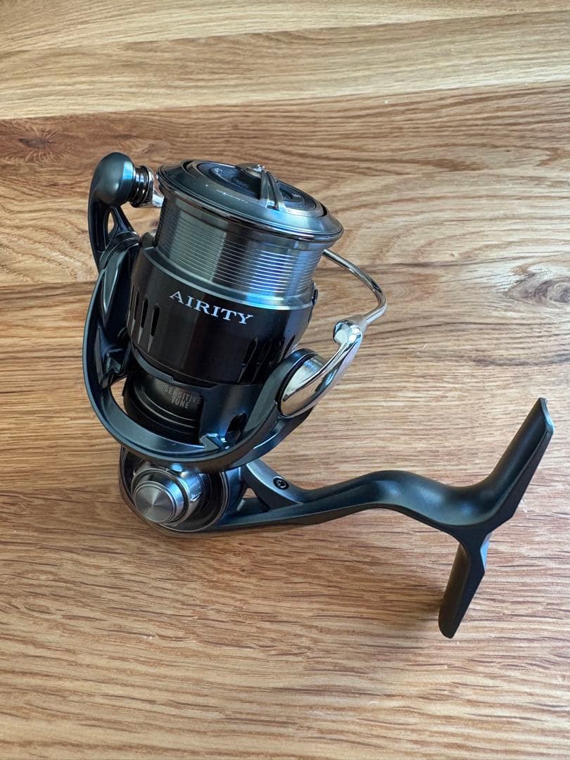 AIRITY ST SF2000SS-P スピニングリール