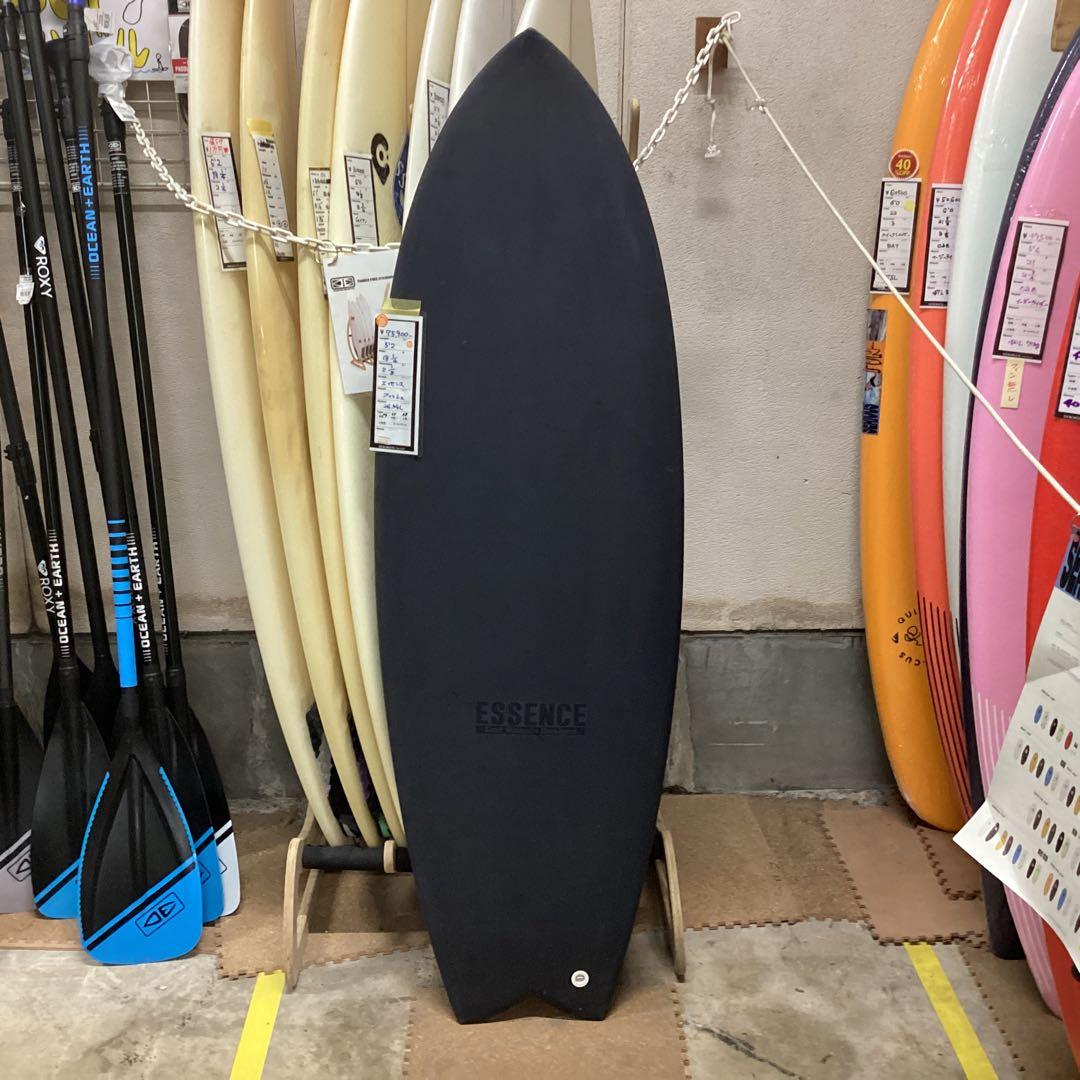 新品格安ESSENCE ショートボード フィッシュ5’2フィン付き黒色