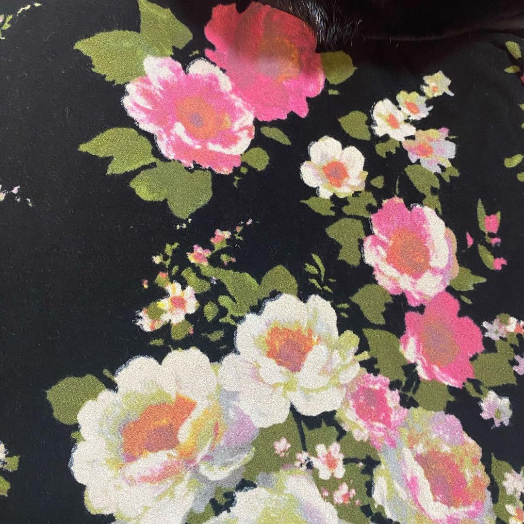 未使用品　Blumarine ブルマリン　フラワープリント　シルク　ミンクファー