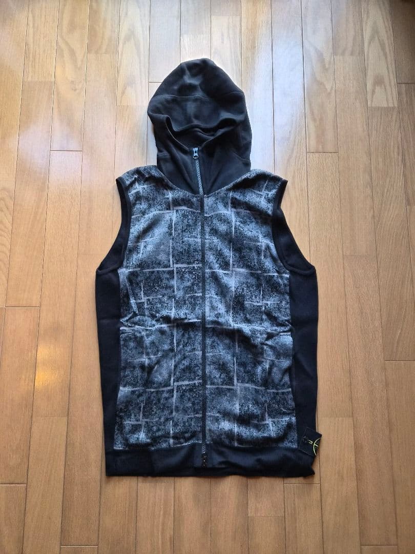 STONE  フード付きベスト