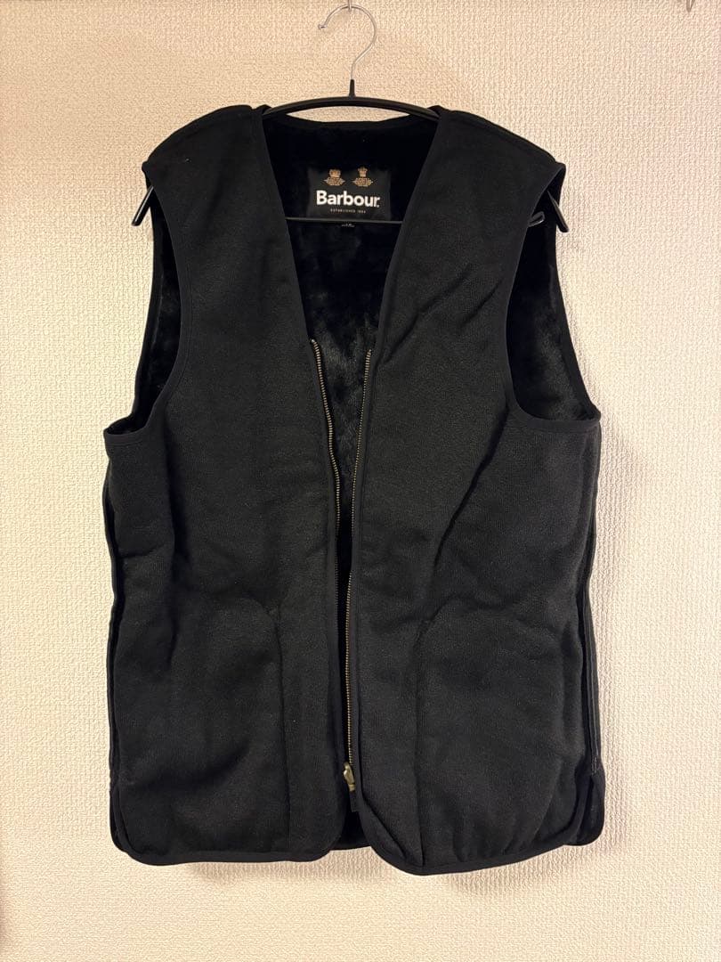 【新品】Barbour フロントジップ ファー ライナー ベスト BLACK40