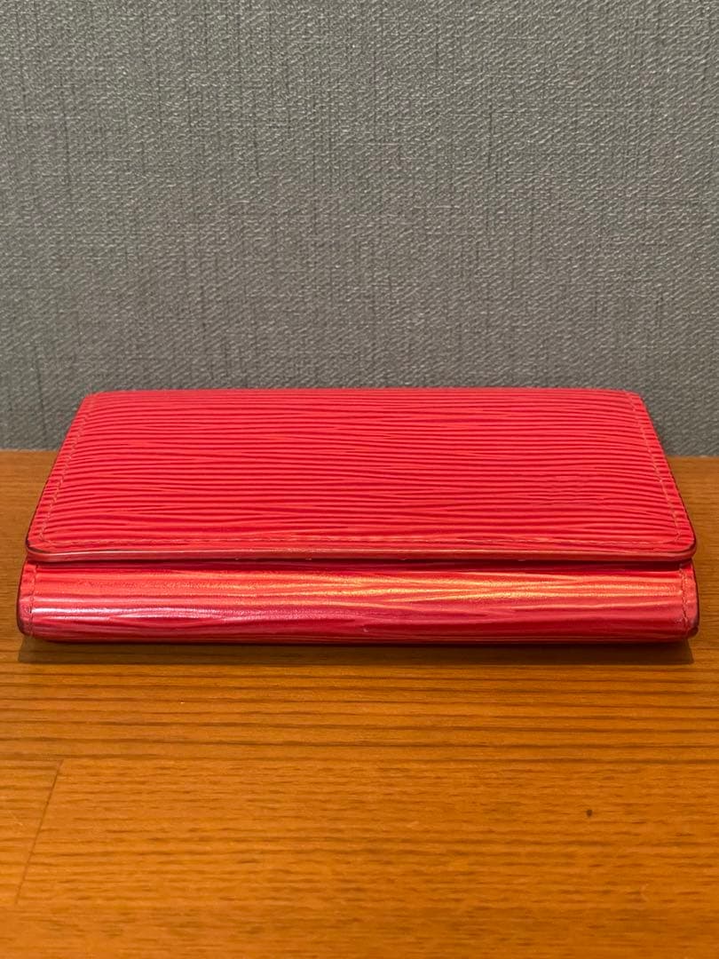 ルイヴィトン エピ アンヴェロップ カルト ドゥ ヴィジット　名刺入れ　レッド