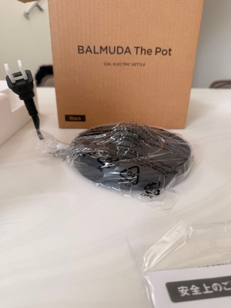 新品 未使用 BALMUDA The Pot 電気ケトル ブラック ケース付き
