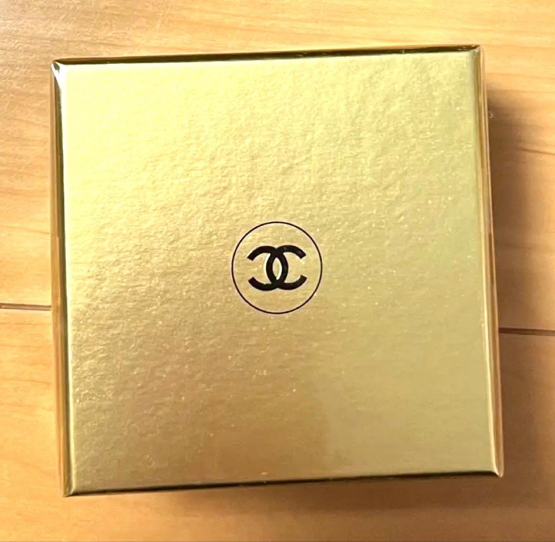 未開封CHANEL SUBLIMAGE LA CRÈME LUMIÈRE 50g