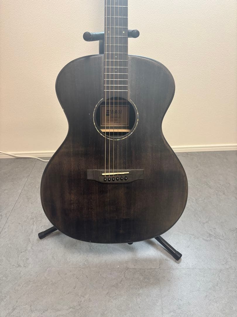 6月末まで出品　nagi アコースティックギター　傷あり・錆あり