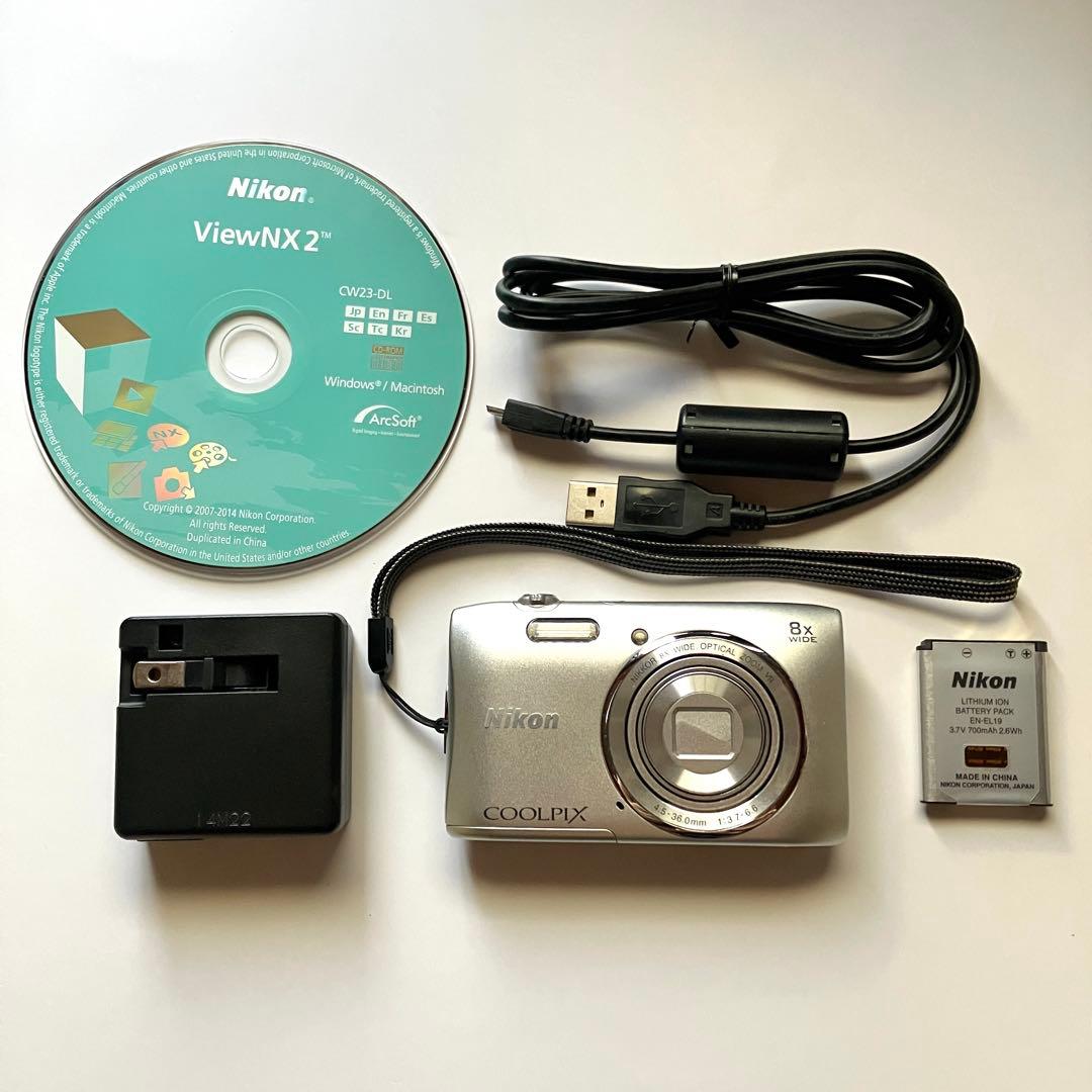 デジタルカメラ　coolpix s3600 コンパクト　デジカメ　シルバー