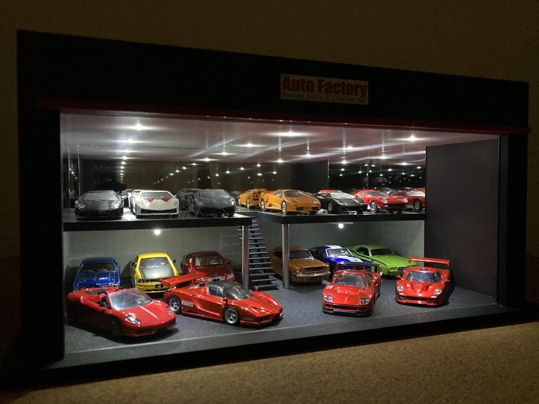 ミニカー専用ジオラマ：1/64 ショールームⅣ／在庫SALE！