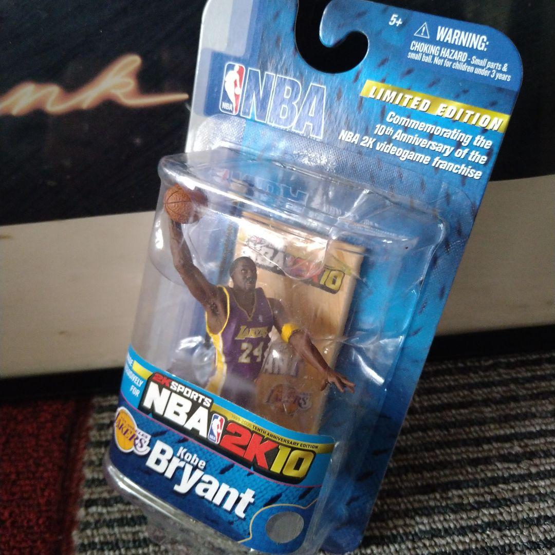 NBA　マクファーレン　2K10発売記念　3インチ　コービーブライアント