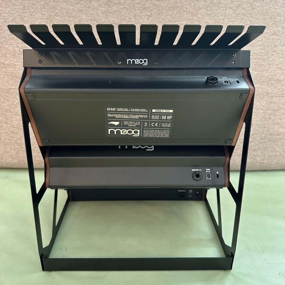 MOOG シンセ mother32 subharmonicon DFAM①