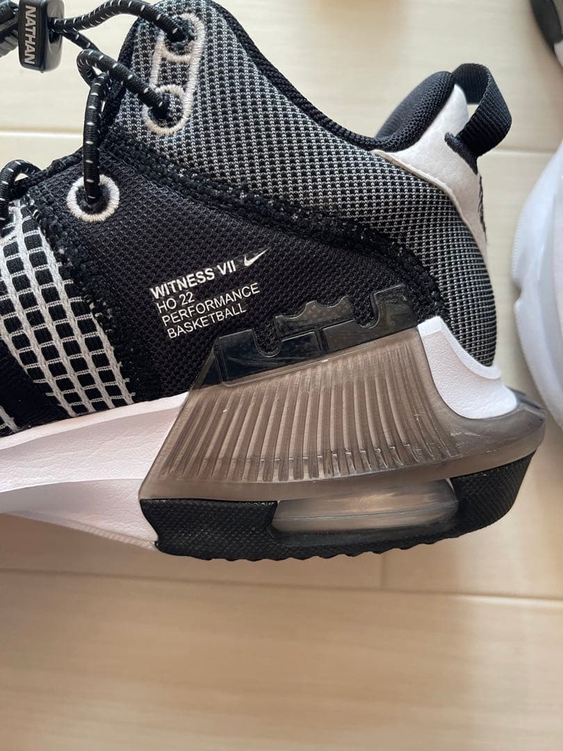 24.5 NIKE バスケットボール バッシュ スニーカー レブロン
