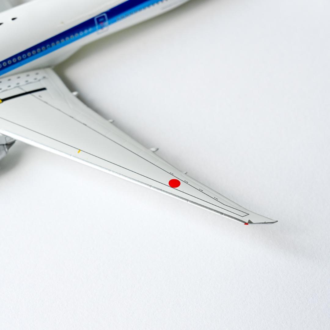 ANA B777-300ER ギア着脱可 JA795A 1/400