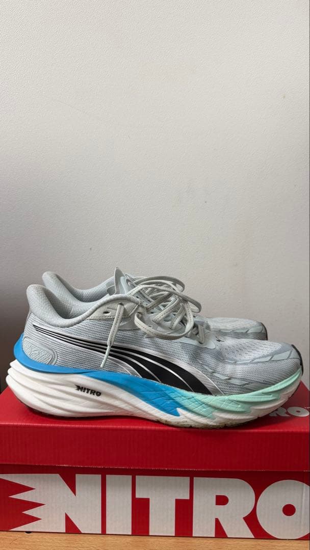 プーマ（PUMA）ランニングシューズ ヴェロシティ ニトロ 4