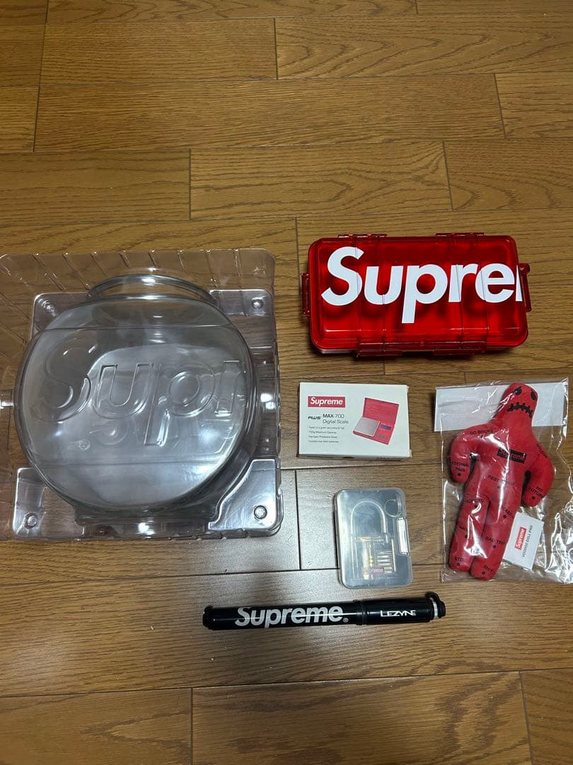 Supreme まとめ売り