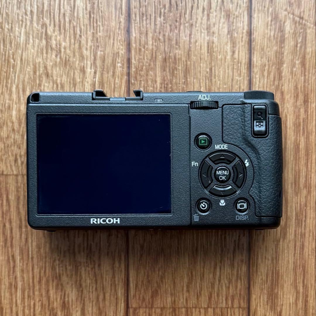 RICOH GR DIGITAL II. 動作確認済み