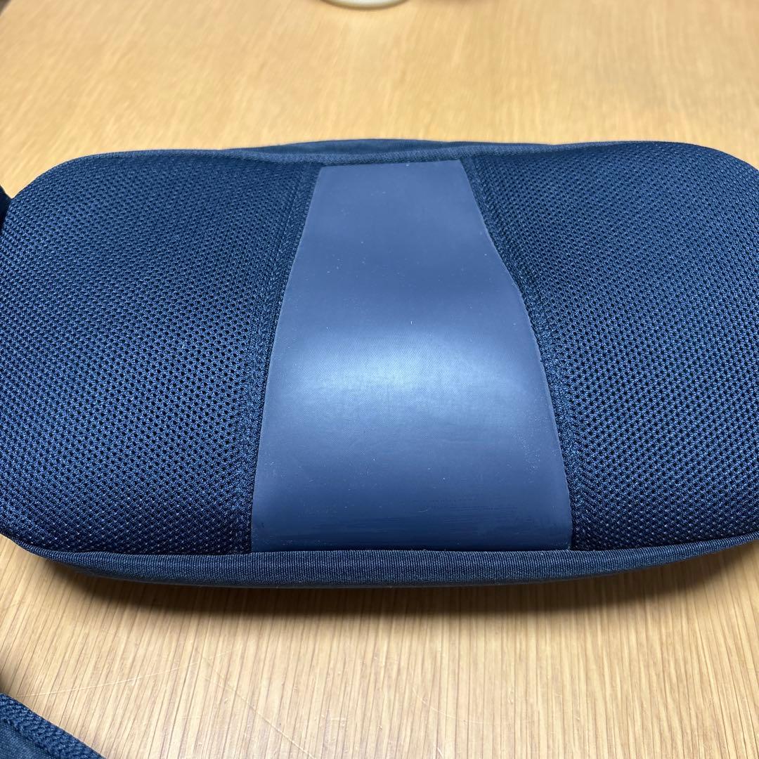 Pomulu ヒップシート ネイビー