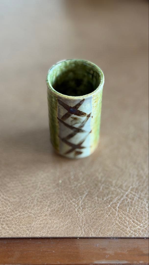 緑と白のグラデーション 陶器