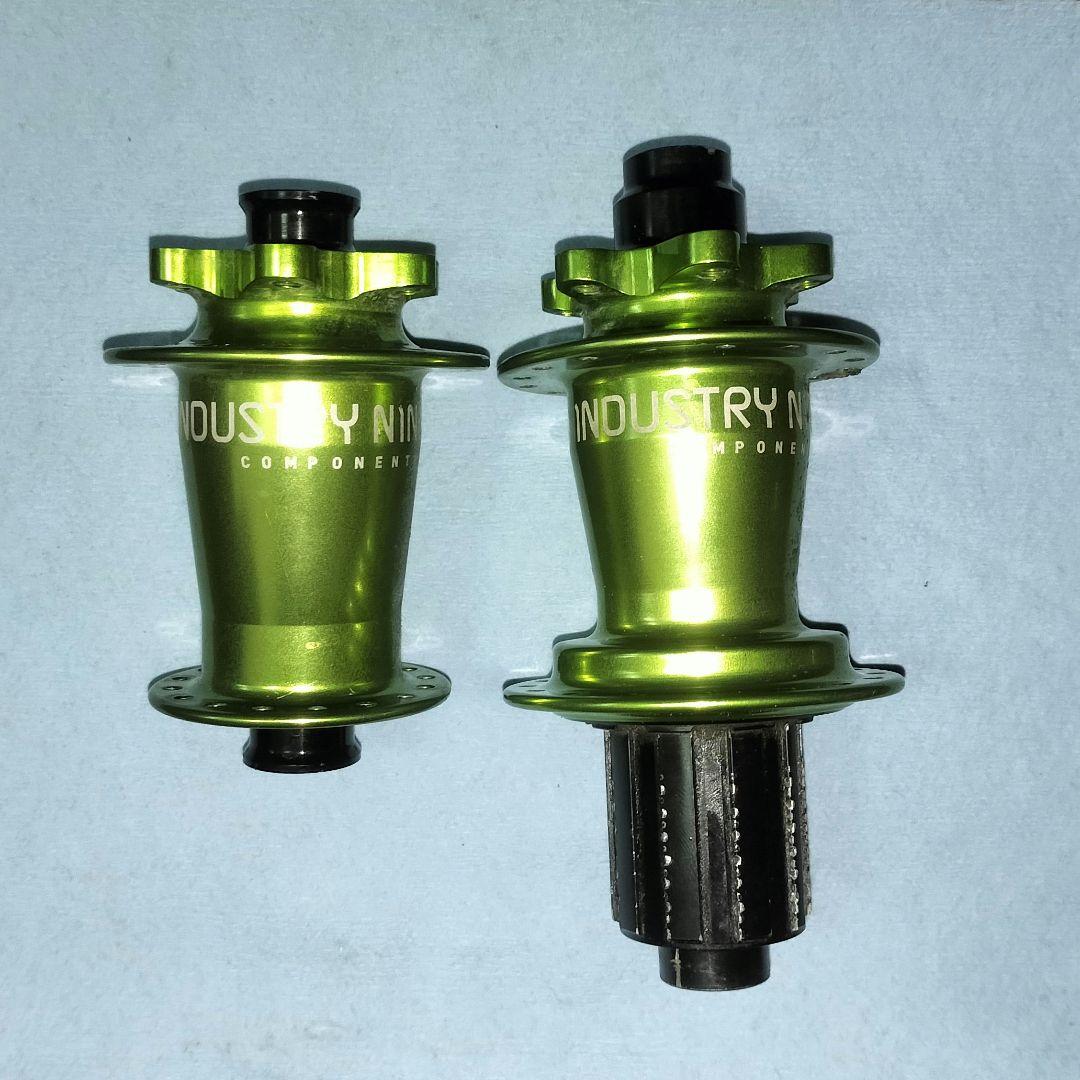 INDUSTRY NINE TORCH 前後ハブセット グリーン