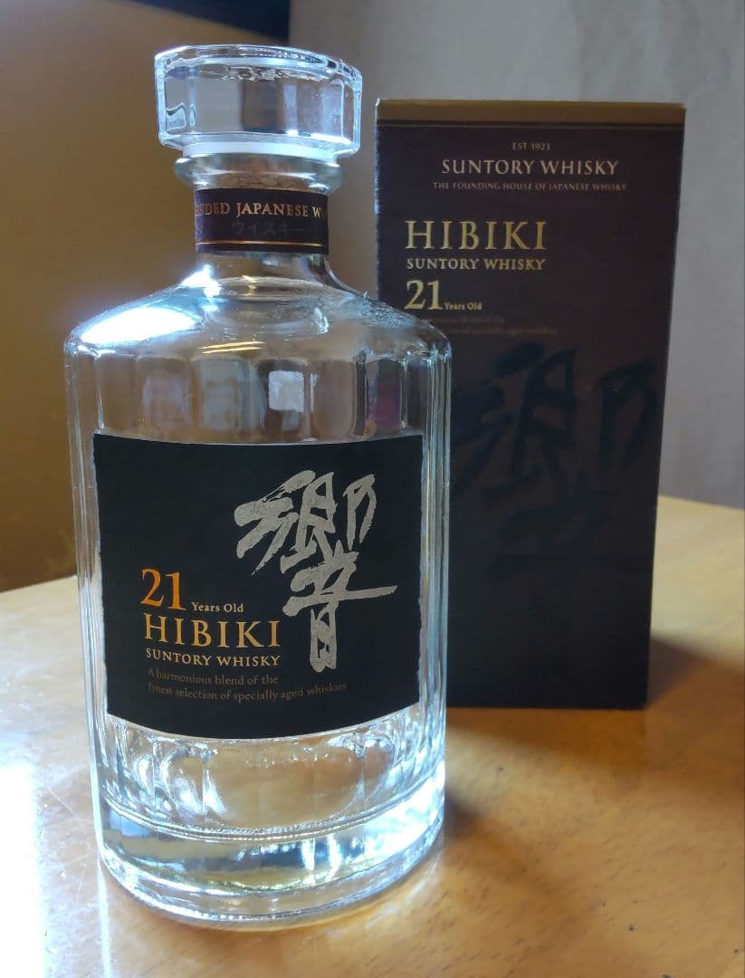 HIBIKI 21年 空瓶　箱付き　未洗浄