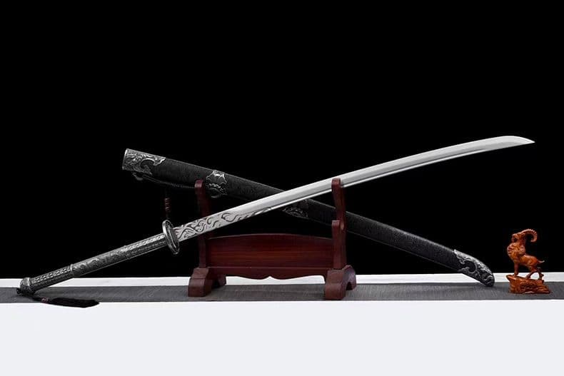 【苗刀～落淵】繍春刀 牛尾刀 苗刀 手鍛造打 鋼刀 冷兵器 古兵器 武具 両手刀