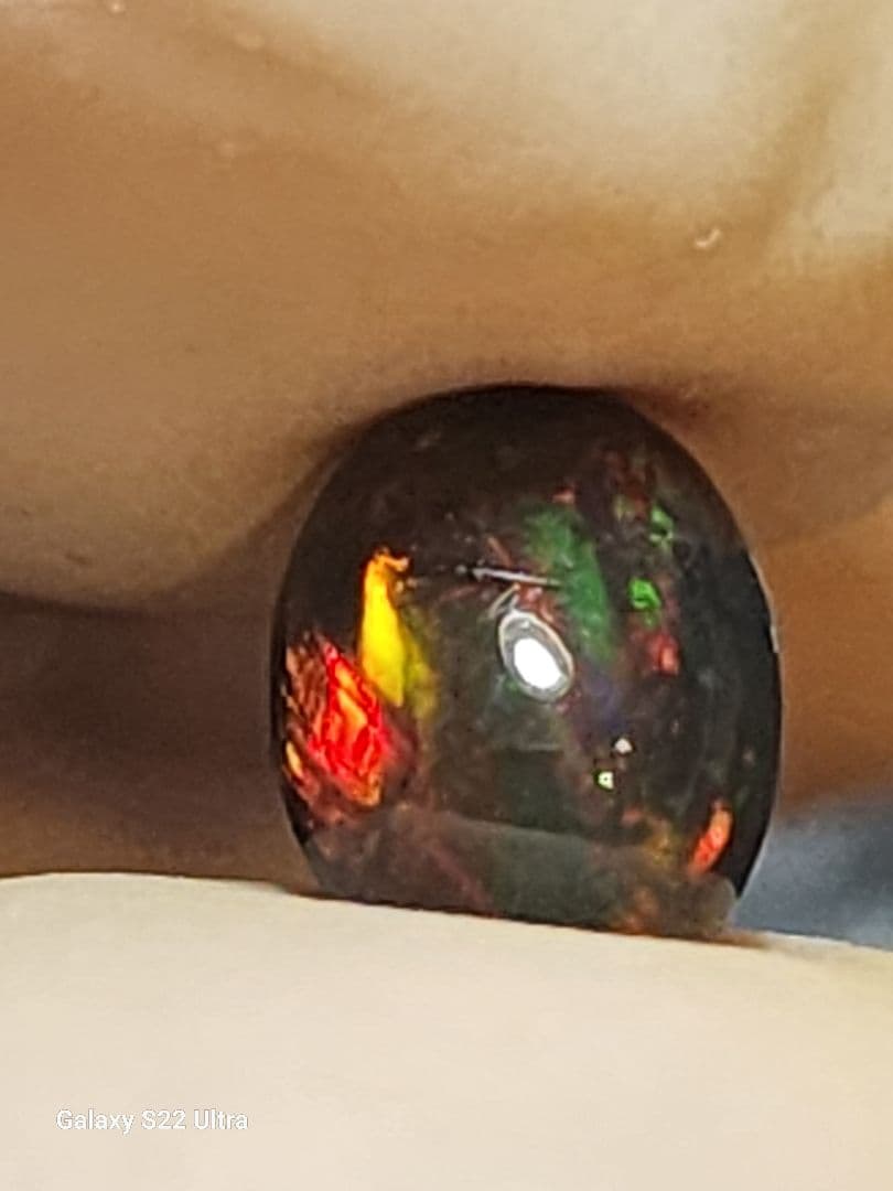 エチオピア産ブラックオパール3点