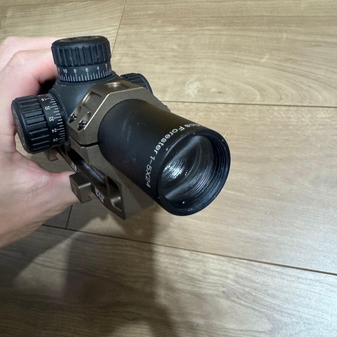 ベクターオプティクス　フォレスターgen2 1-5x24