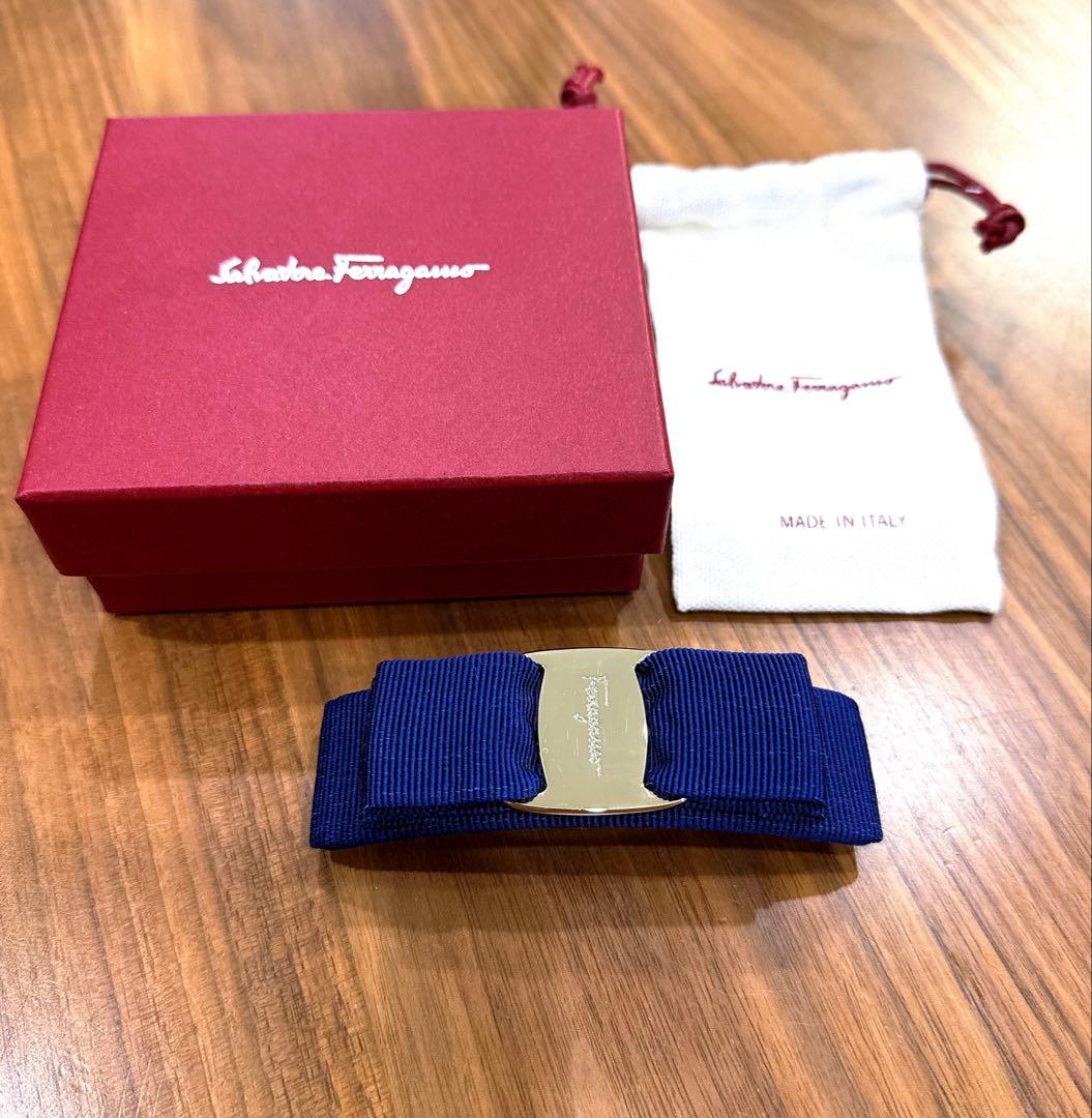 ◆ サルヴァトーレフェラガモ◆リボンヘアバレッタ