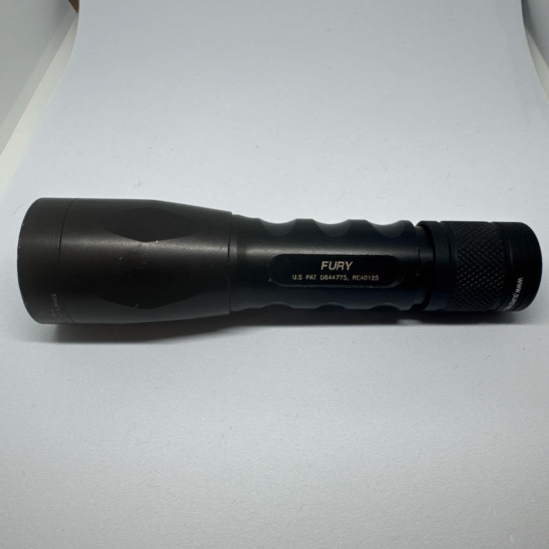 SUREFIRE FURY LED懐中電灯 ブラック