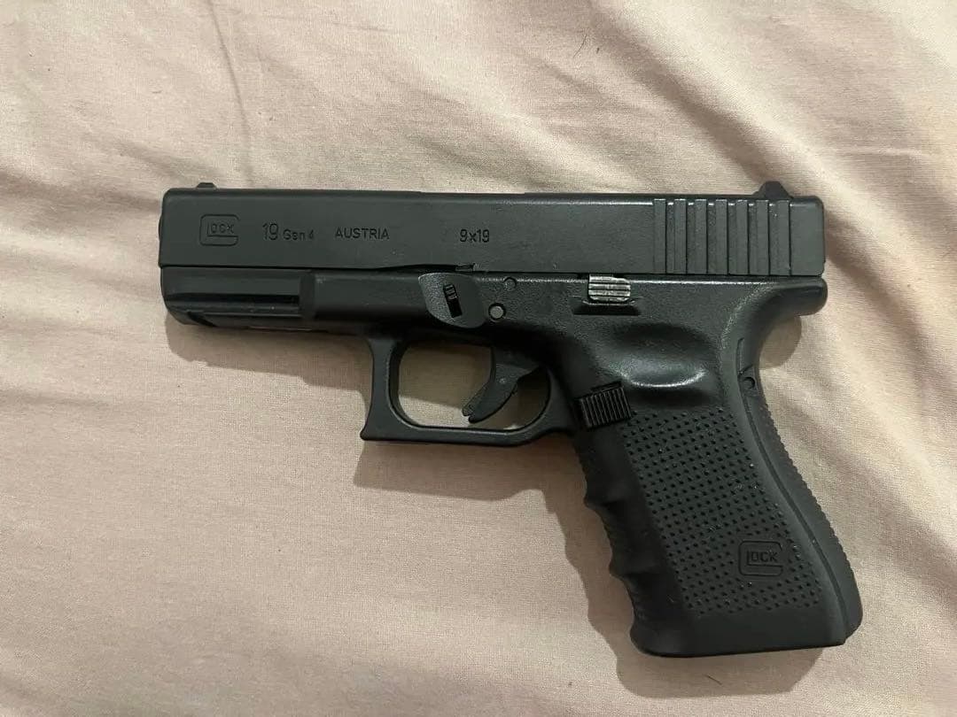 東京マルイ　グロック19 gen4 ホルスターセット