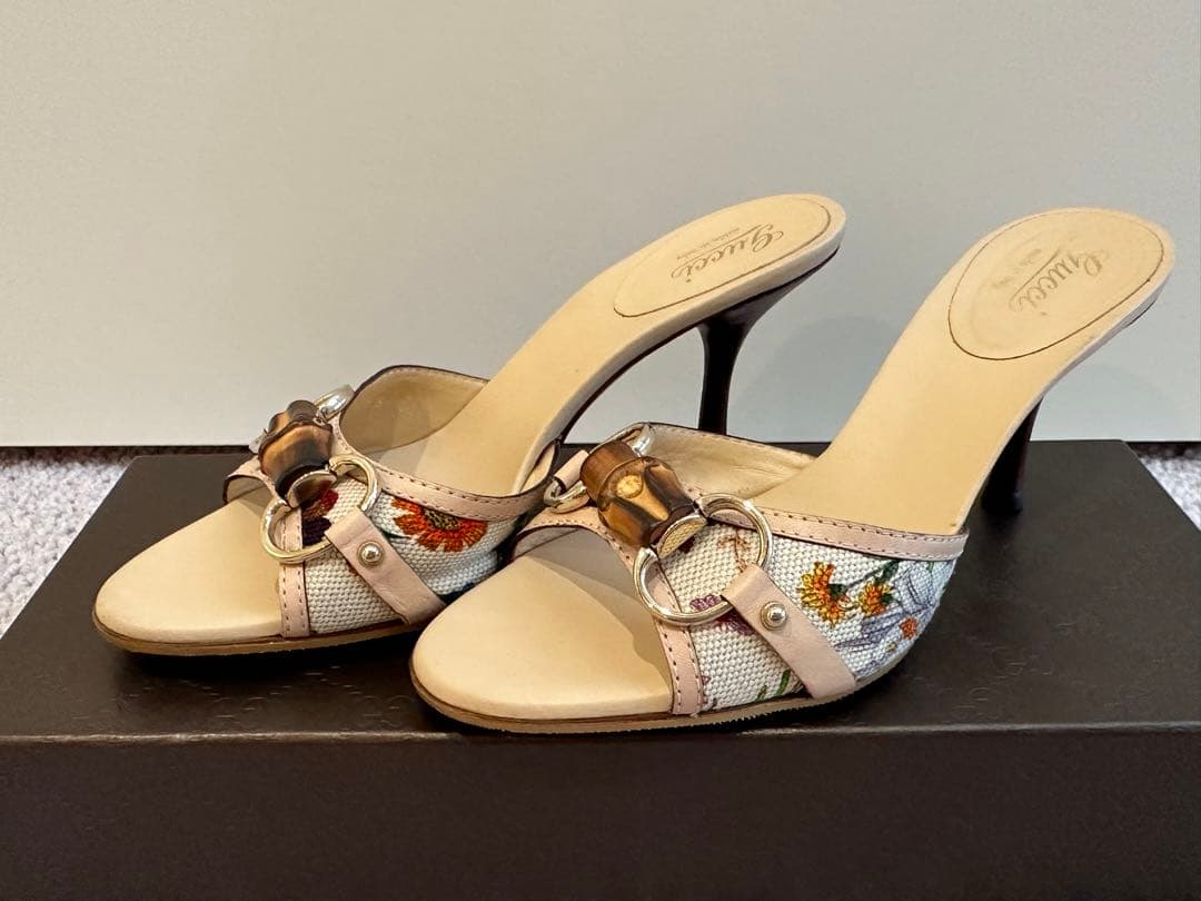 GUCCI 花柄刺繍 ミュール 35