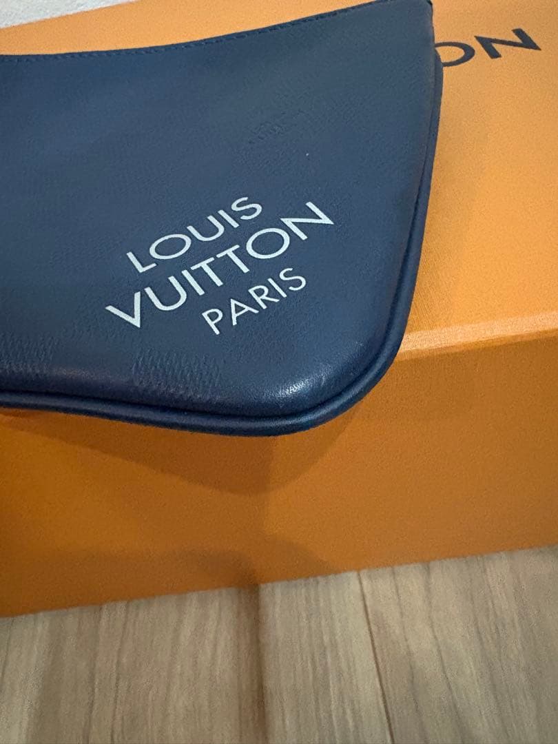 写真追加　ルイヴィトン　トリオメッセンジャー