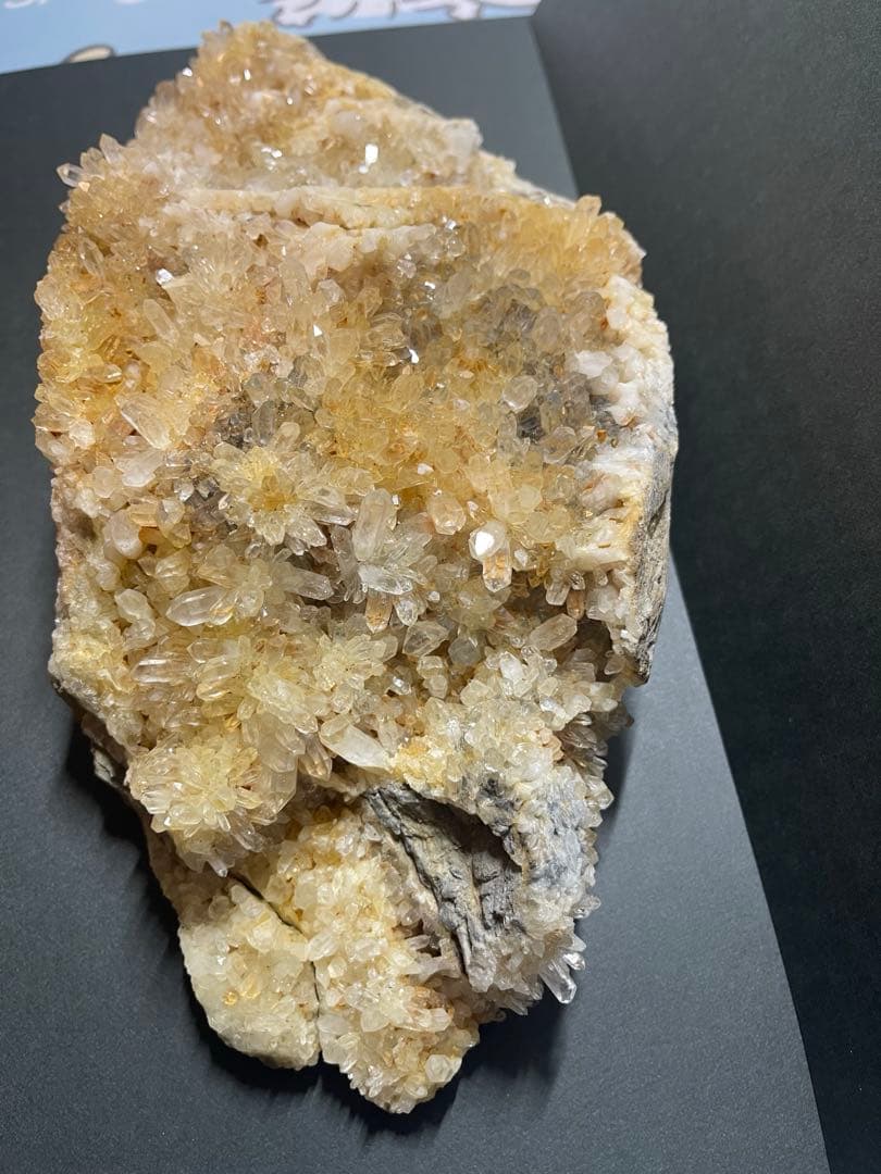 天然水晶クラスター　2.3キロ花咲き水晶クラスター