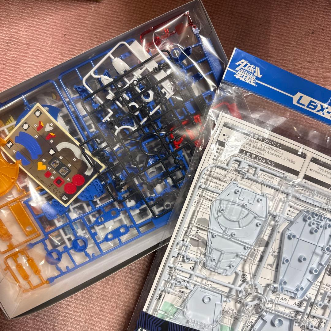 ダンボール戦記　LBX アキレス　CCM セット