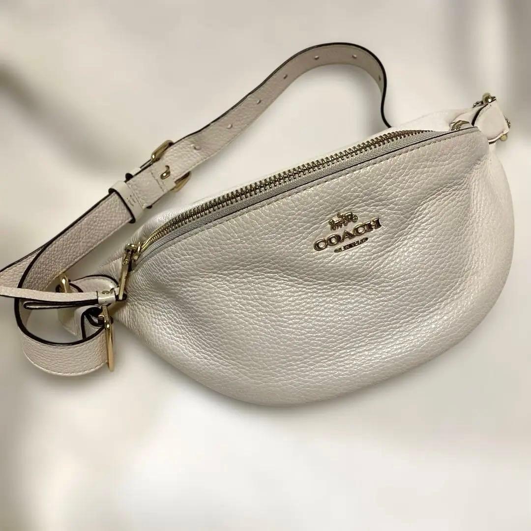 COACH ホワイトレザー ボディバッグ