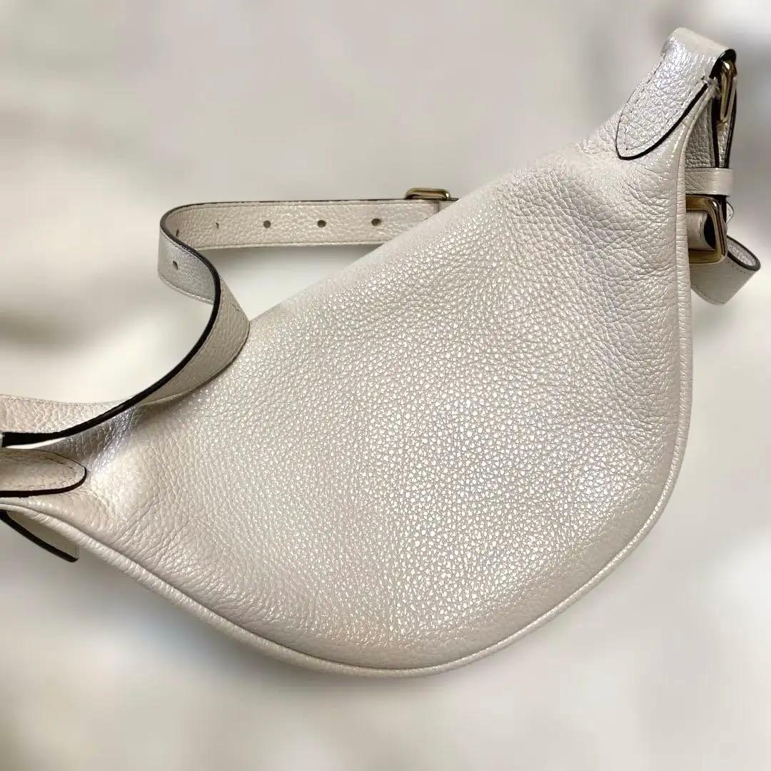 COACH ホワイトレザー ボディバッグ